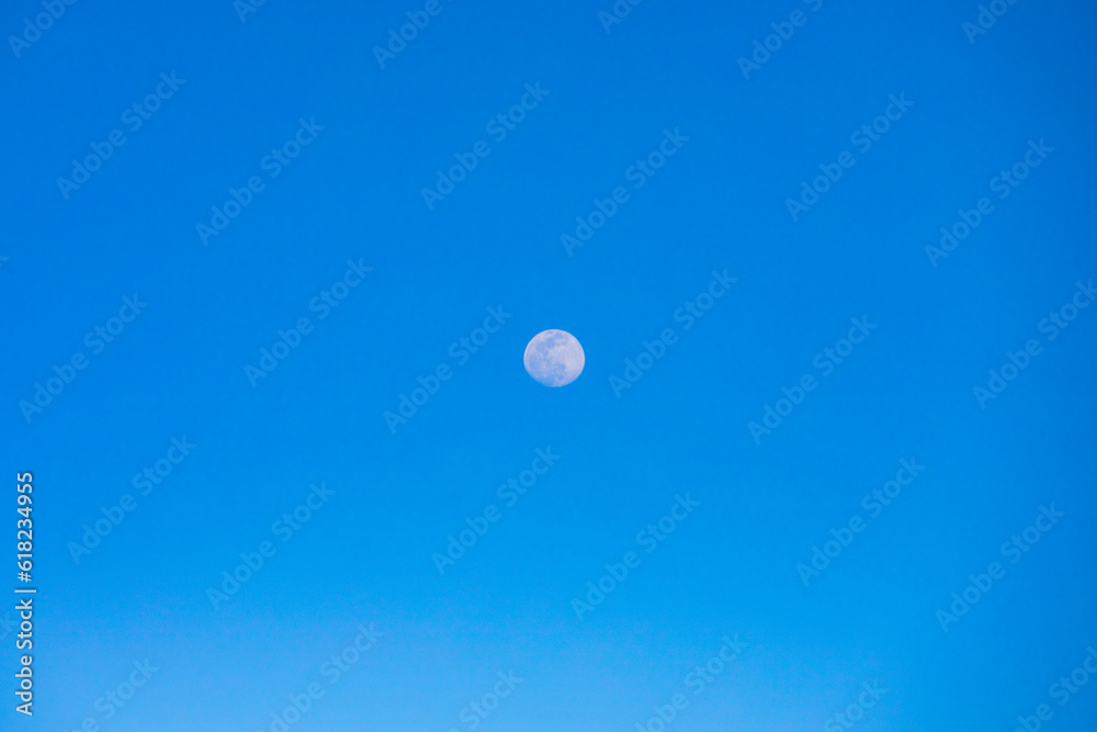 Flying - Viewing the Moon from the Sea of Clouds Flying - Viewing the Moon from the Sea of Clouds