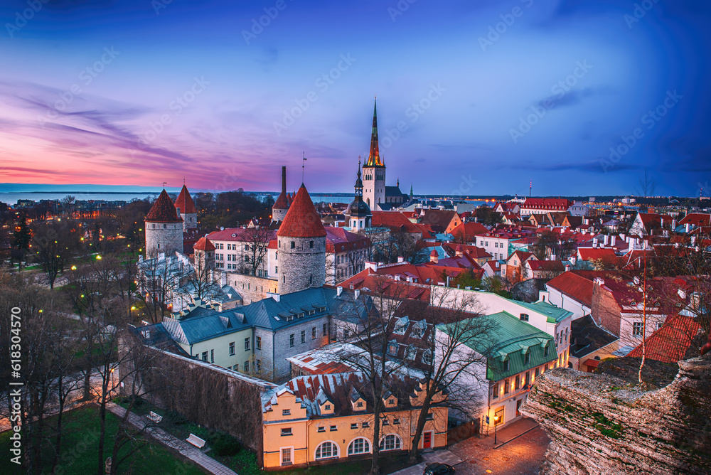 Obraz premium Tallinn view at sunset