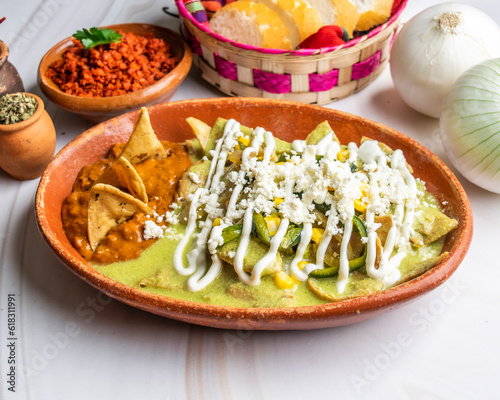 Chilaquiles, comida mexicana, deliciosa gastronomia tradicional, gastronomia mexicana, salsa verde
