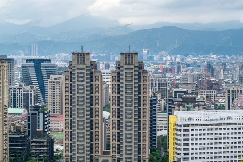 Fototapeta premium Taipei Skyline - Taipei, Taiwan