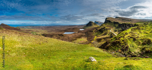 Fototapeta Naklejka Na Ścianę i Meble -  Beautiful panorama view of Quiraing, Scotland, Isle of Skye