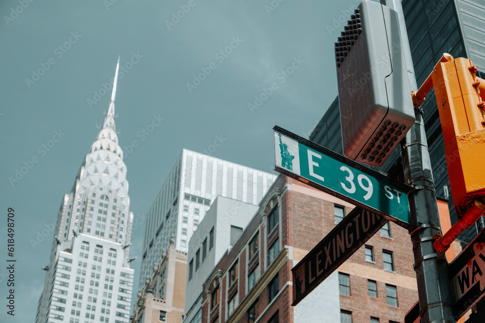 East 39th Street sign in New York, United States East 39th Street sign in New York, United States