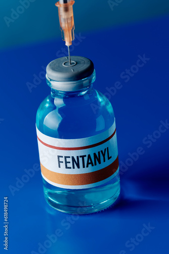 Принти на полотні syringe in a simulated vial of fentanyl