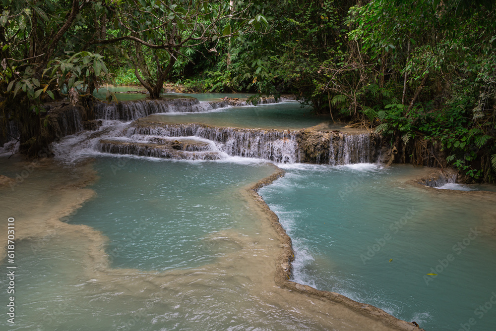 Obraz premium Kuang Si Waterfalls, Luang Phrabang, Laos. 