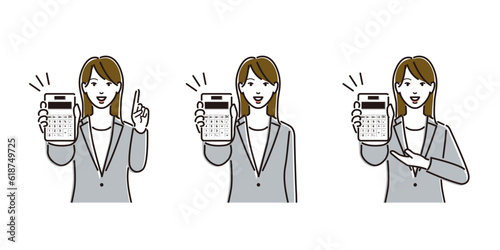 電卓を見せる女性ビジネスパーソンのセット