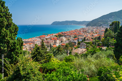 Fototapeta Naklejka Na Ścianę i Meble -  View over the city of Alassio