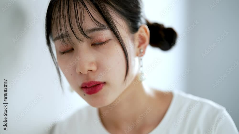 若くて爽やかな女性 若くて爽やかな女性