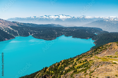 Fototapeta Naklejka Na Ścianę i Meble -  Garibaldi Lake with mountains in the background
