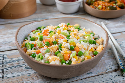  riso bianco con uovo e verdure cibo e gastronomia asiatica 