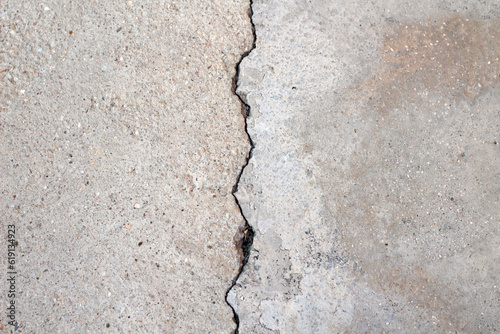 Obraz na płótnie Broken asphalt roads, caused by earthquake