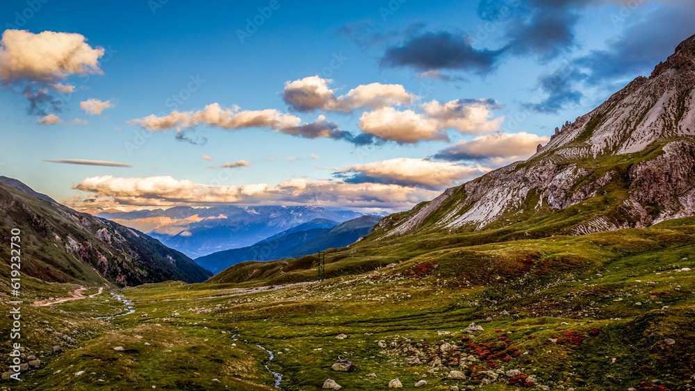 Obraz premium Blick Richtung Ortler-Gruppe von der Sesvennahütte