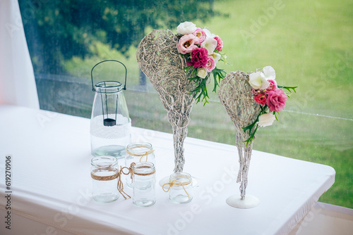 Dekoracje weselne, kwiaty na wesele, aranżacja weselna, oprawa weselna