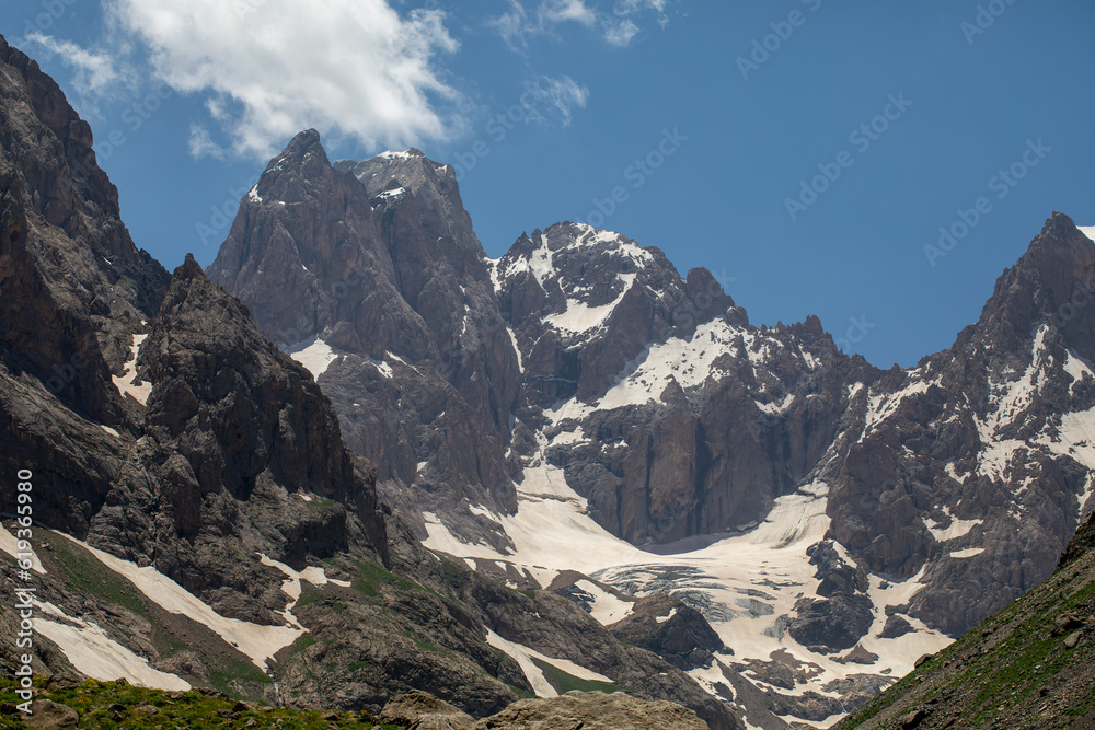 Fototapeta premium cilo mountains, hakkari, high mountains and clouds, valley of heaven and hell 
