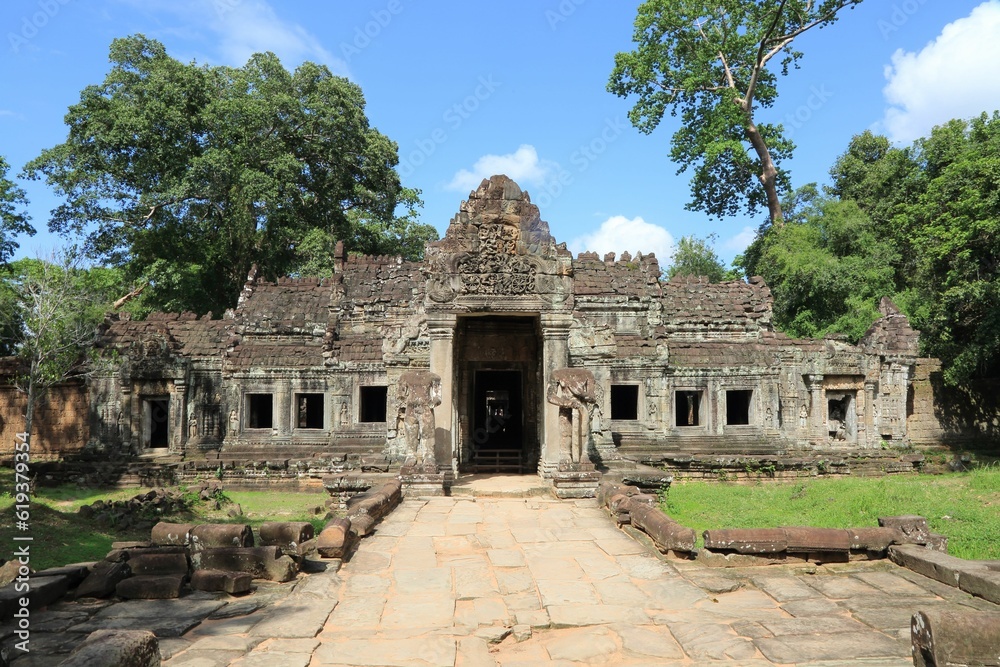Is an image of the iconic Angkor Wat temple located in Siem Reap, Cambodia