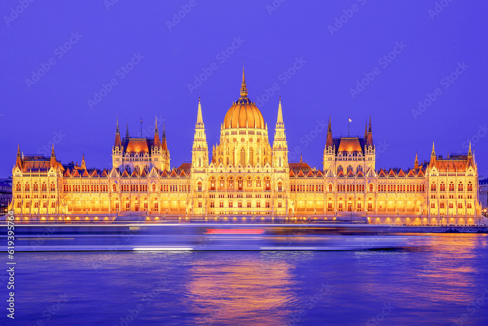 Naklejka premium Parlament Ungarn