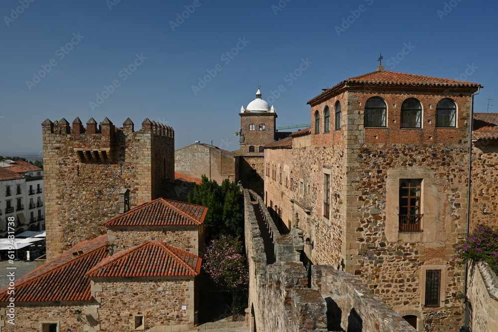 Centro histórico de Cáceres, muralla, Palacio de Toledo-Moctezuma y Torre Bujaco