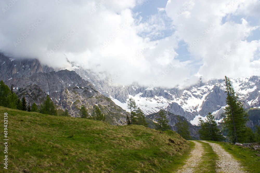 Obraz premium Landscape in the Austrian Alps of the Dachstein region (Styria in Austria)