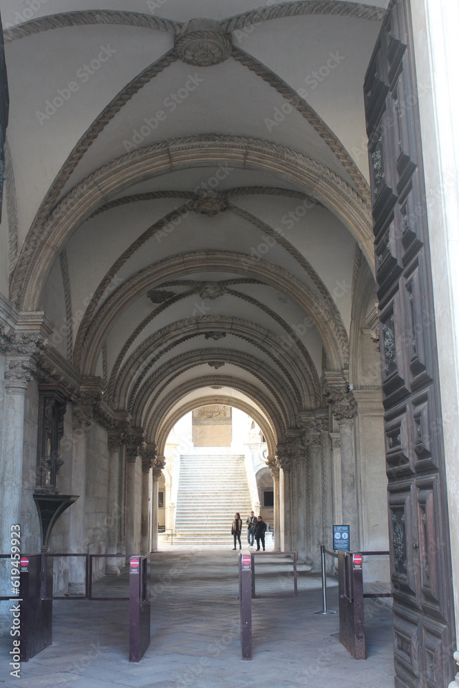 Obraz premium Venice city, gondolas, churches, tourists, canals.. Venice Italy