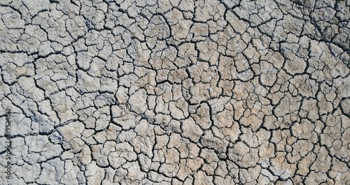 Dry earth