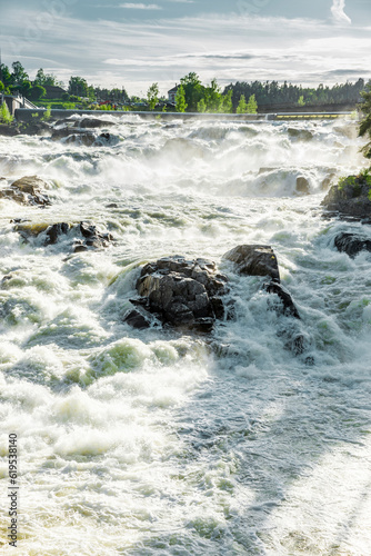 Wasserfall in Hønefoss in Norwegen