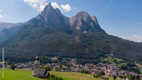 Cuadro en lienzo Chiesa di San Valentino, Castelrotto