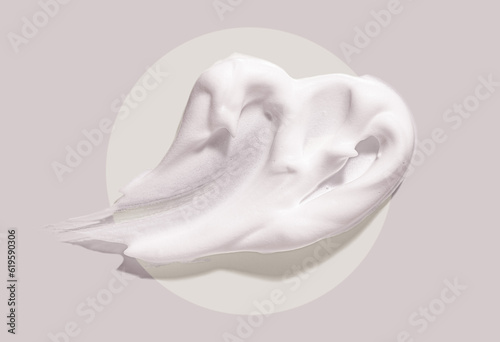 Foto Cosmetic foam texture cleanser or shaving cream on gray circle background