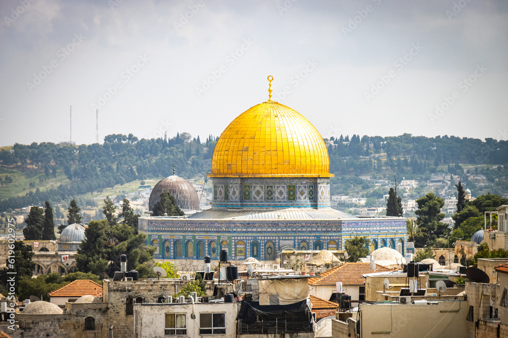 Obraz premium dome of the rock, view from ramparts walk, jerusalem, israel, middle east, golden dome, cupola, temple mount