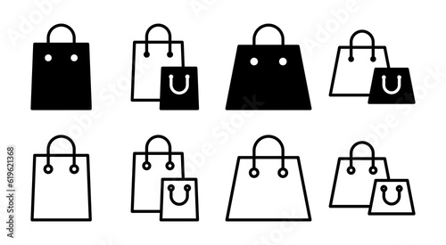 Shopping bag icon set illustration. shopping sign and symbol