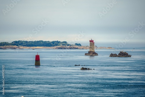 Phare de la Croix vu de Loguivy de la mer