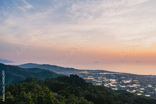 谷上山第2展望台からの夕景 愛媛県伊予市 © Takeru