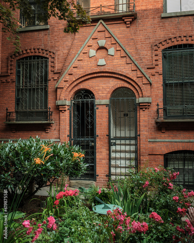 Architecture of Warren Place in Cobble Hill, Brooklyn, New York