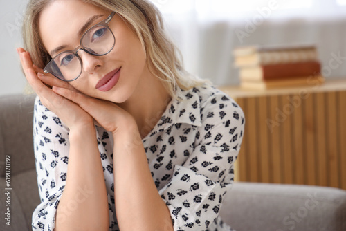 Young woman in stylish eyeg...