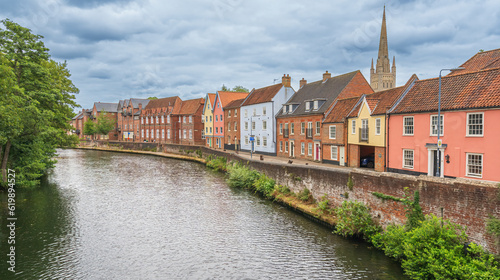 Slika na platnu Riverside in the east Anglia city of Norwich