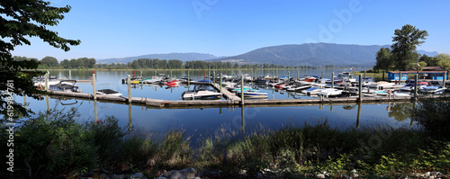 Photos River marina in a sunny windless day