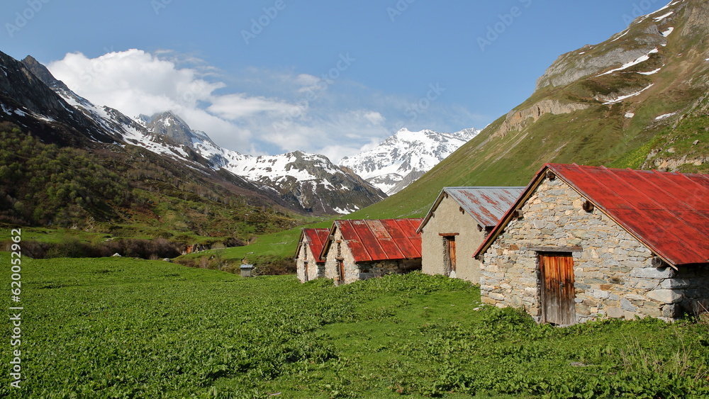 The hamlet Montaimont, with traditional stone houses, located along the Chaviere valley above Pralognan la Vanoise,Vanoise National Park, Northern French Alps, Tarentaise, Savoie, France