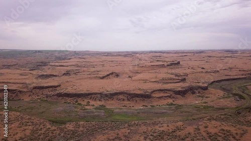 Flyover: Drumheller Channels Crab Creek valley in central WA Scablands photo