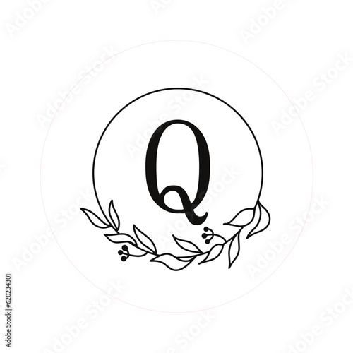 Letter "Q" Initials with Round Floral Frames, Vector Monogram Logo, Cricut File