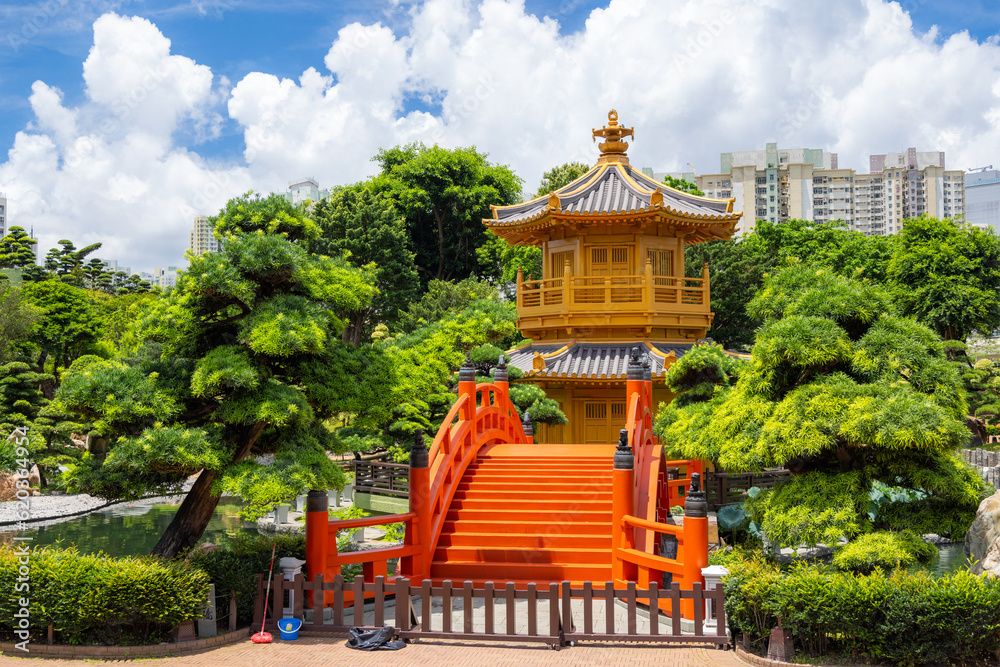 Fototapeta premium Traditional Chinese garden in Nan Lian Garden, Chi Lin Nunnery, Hong Kong