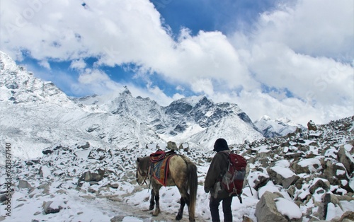 gorakshep village to lobuche