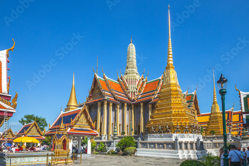 Wat Phra Kaew at grand palace, bangkok, thailand © Richie Chan