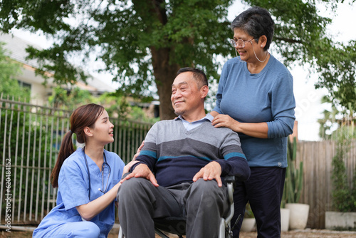 A nurse was caring for the elderly at home.
