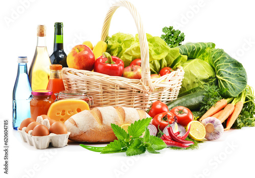 Fototapeta Naklejka Na Ścianę i Meble -  fresh vegetables in a basket