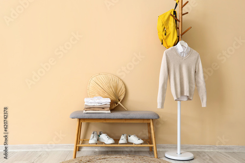 Stylish school cardigan wit...