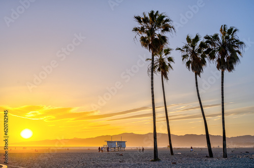 Fototapeta Naklejka Na Ścianę i Meble -  The famous Venice Beach in Los Angeles just before sunset