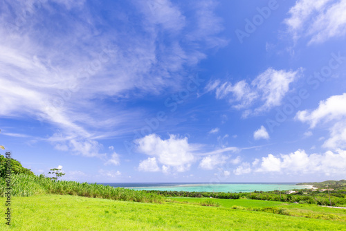 石垣島 海と空と草原