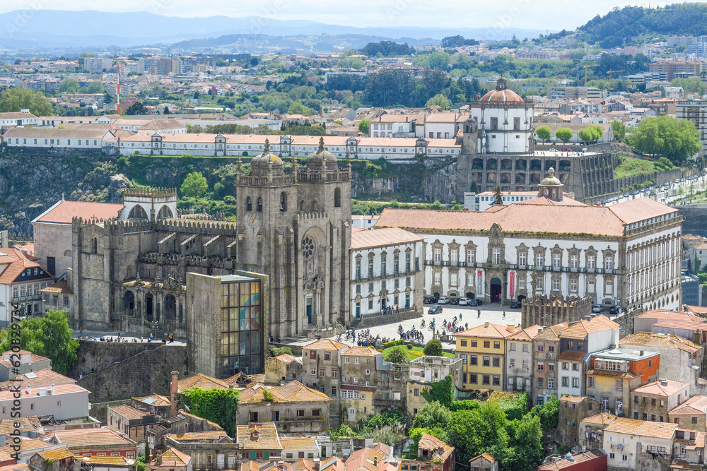 Panoramic view of the Porto Cathedral