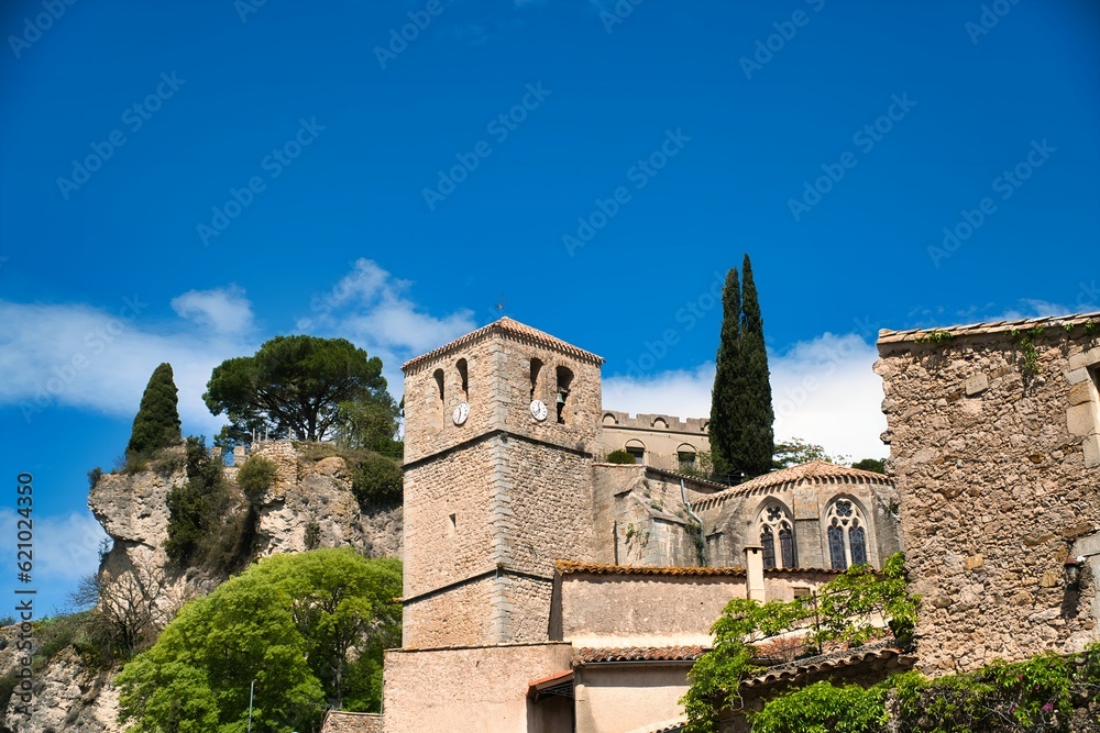 Prise de vue d'un village de l'Hérault