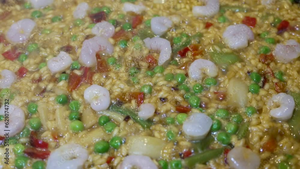 The Perfect Finish,Watching the Paella Dry After Cooking The Perfect Finish,Watching the Paella Dry After Cooking