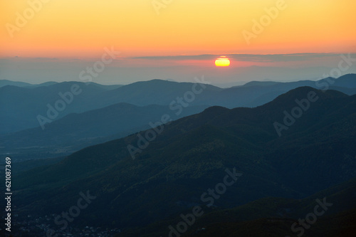 Sunrise over the mountains © Anelia