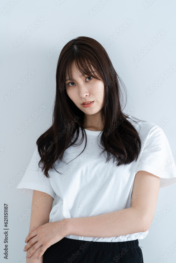 髪の長い女性 髪の長い女性